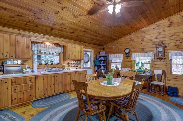 49215 Whittlesey Road, Amherst, OH 44001