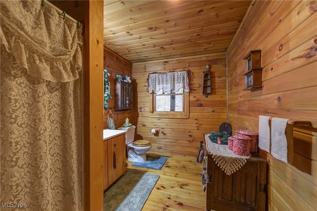 49215 Whittlesey Road, Amherst, OH 44001