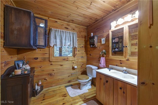 49215 Whittlesey Road, Amherst, OH 44001