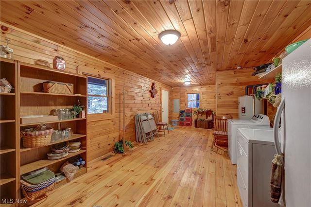 49215 Whittlesey Road, Amherst, OH 44001