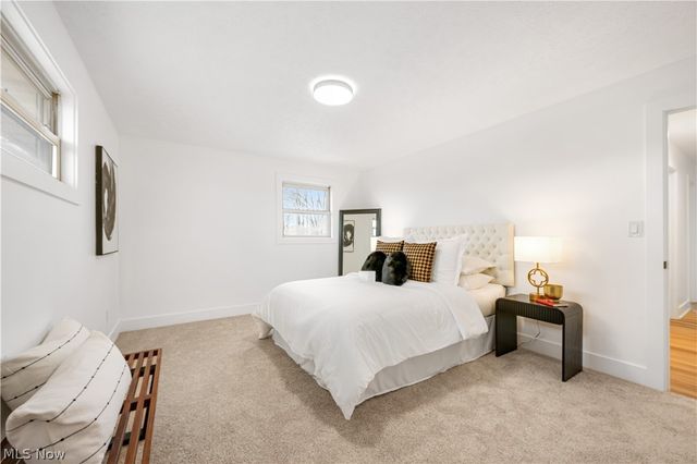 15938 W South Range Road, Salem, OH 44460