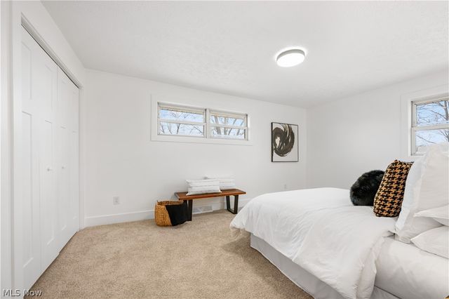 15938 W South Range Road, Salem, OH 44460