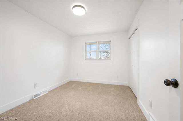 15938 W South Range Road, Salem, OH 44460