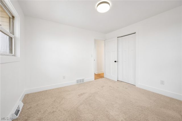 15938 W South Range Road, Salem, OH 44460