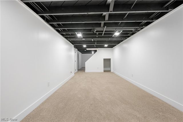 15938 W South Range Road, Salem, OH 44460