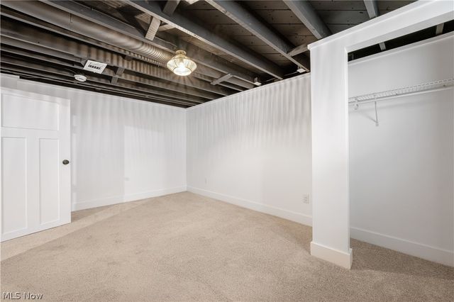 15938 W South Range Road, Salem, OH 44460