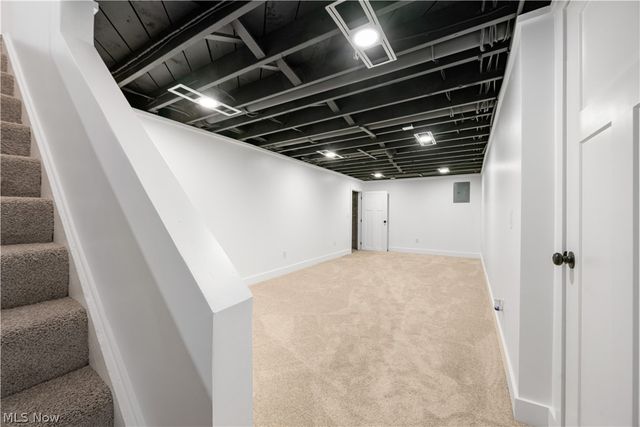 15938 W South Range Road, Salem, OH 44460