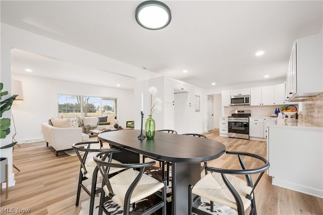 15938 W South Range Road, Salem, OH 44460