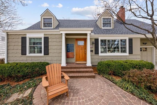 3913 W 67th Terrace, Prairie Village, KS 66208