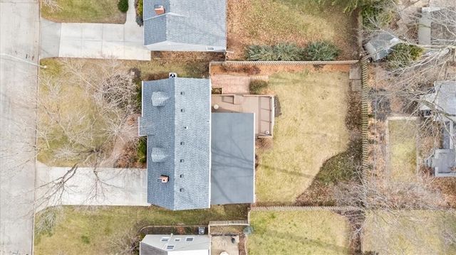 3913 W 67th Terrace, Prairie Village, KS 66208