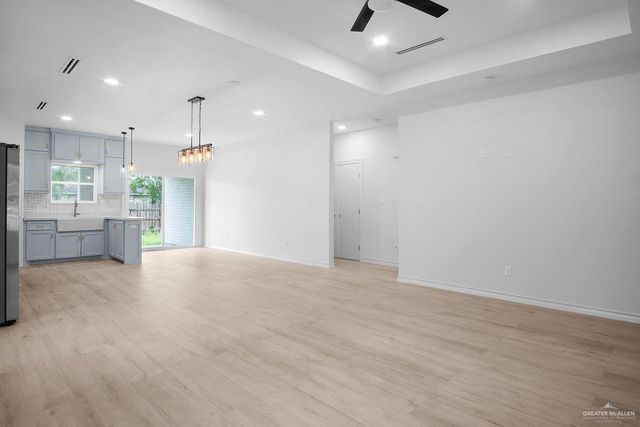 2809 Los Pinos Lane, Edinburg, TX 78541