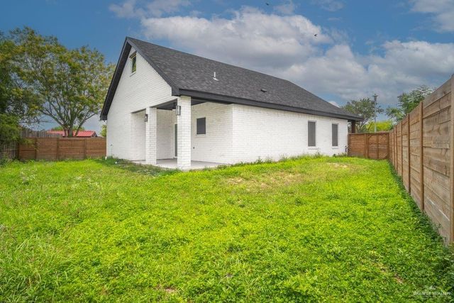 2809 Los Pinos Lane, Edinburg, TX 78541