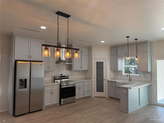 2809 Los Pinos Lane, Edinburg, TX 78541