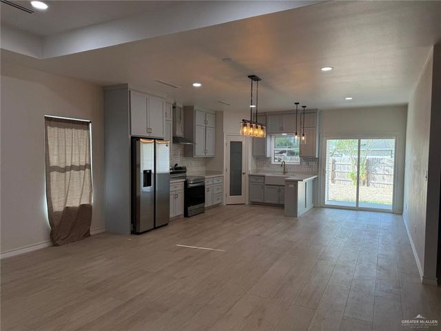 2809 Los Pinos Lane, Edinburg, TX 78541