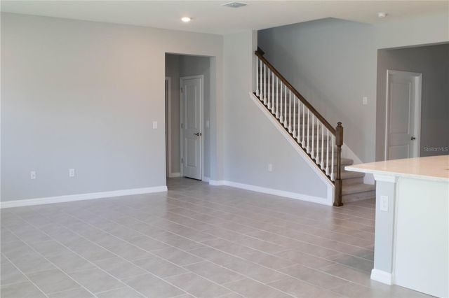 8004 PRAISE DRIVE, Tampa, FL 33625