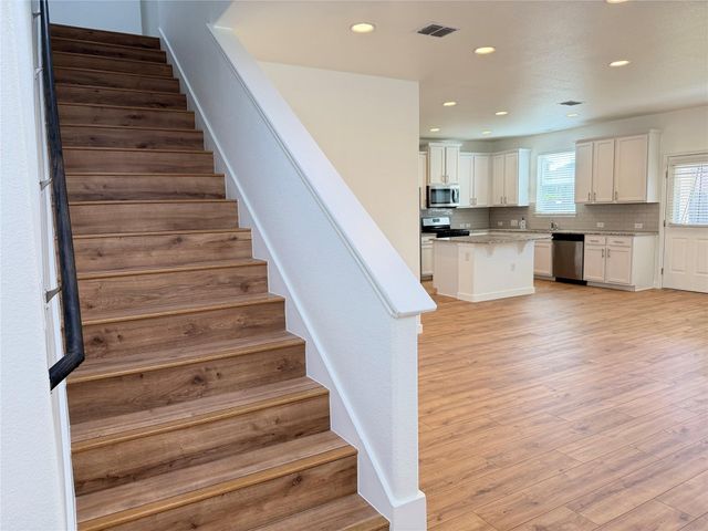 10321 Forest Grove DR, Austin, TX 78747