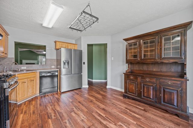 3330 Red Cedar Drive, Baytown, TX 77521