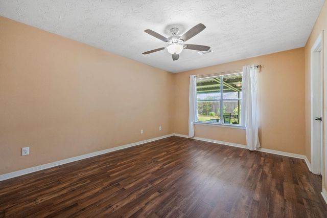 3330 Red Cedar Drive, Baytown, TX 77521
