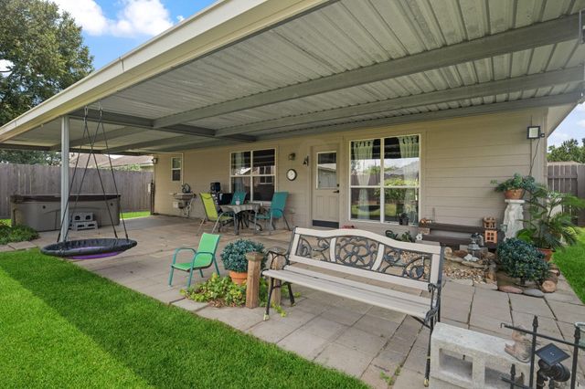 3330 Red Cedar Drive, Baytown, TX 77521