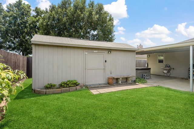 3330 Red Cedar Drive, Baytown, TX 77521