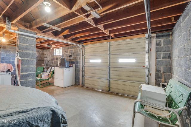 2844 Rocky Springs Road, Piney Flats, TN 37686