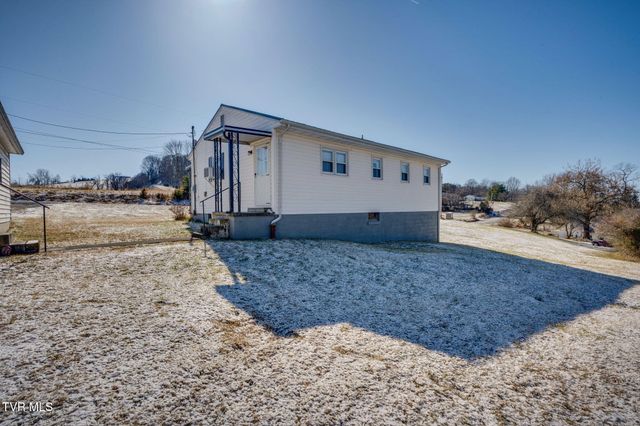 2844 Rocky Springs Road, Piney Flats, TN 37686