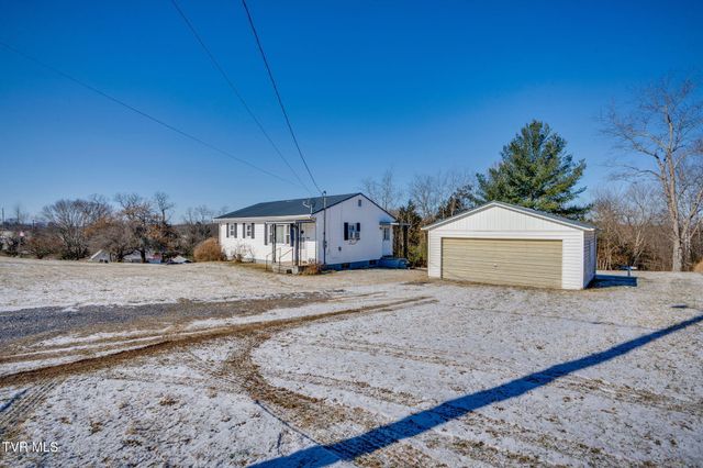2844 Rocky Springs Road, Piney Flats, TN 37686