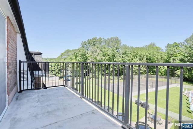 550 Fairview 312, Westwood, NJ 07675