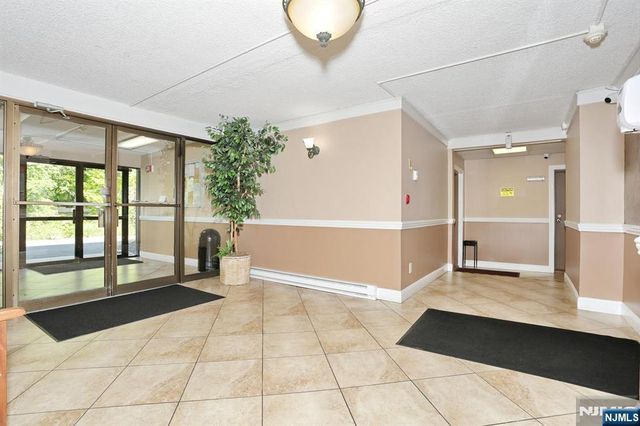 550 Fairview 312, Westwood, NJ 07675