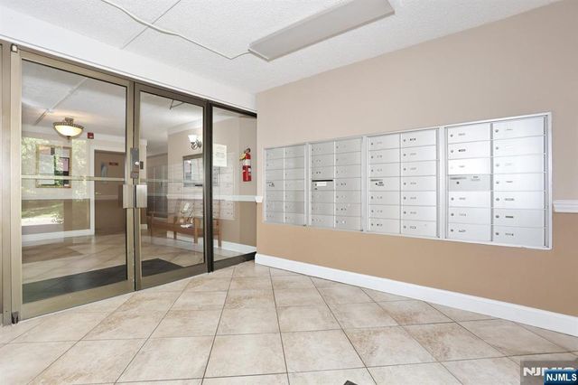 550 Fairview 312, Westwood, NJ 07675