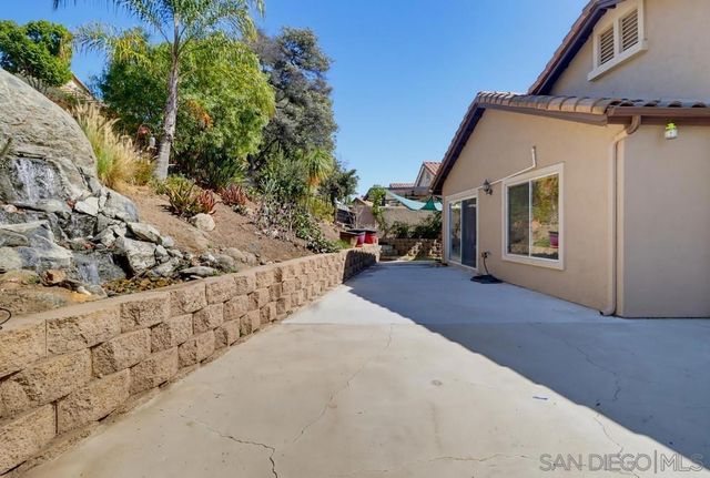 2081 Larkspur Dr, Alpine, CA 91901