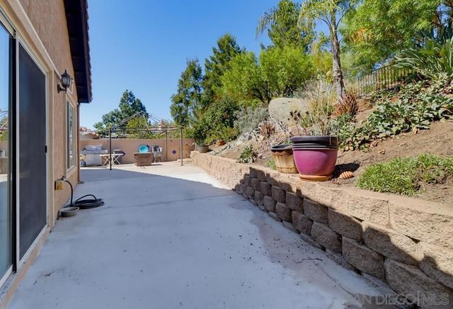 2081 Larkspur Dr, Alpine, CA 91901