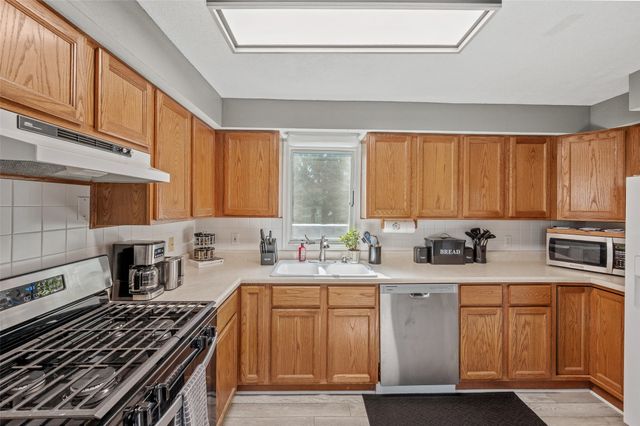 1230 60th Street, Des Moines, IA 50311