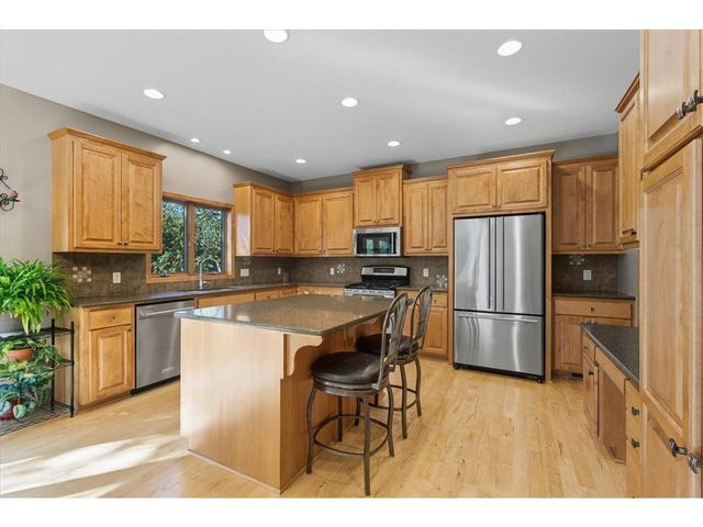 2094 Rushmore Drive, River Falls, WI 54022