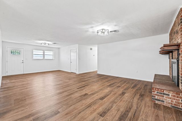 1240 N Texas, De Leon, TX 76444