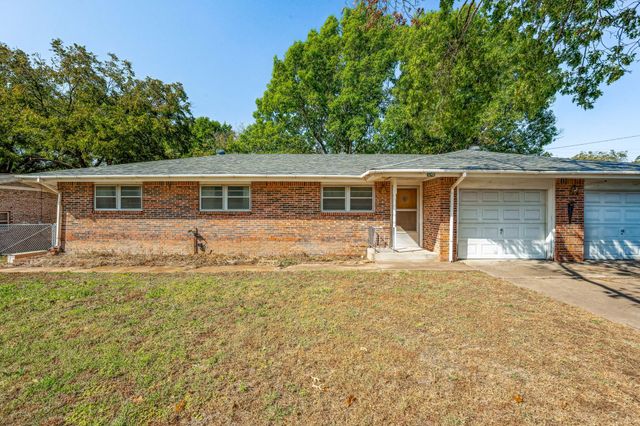 1240 N Texas, De Leon, TX 76444