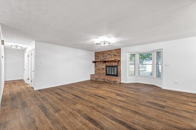 1240 N Texas, De Leon, TX 76444