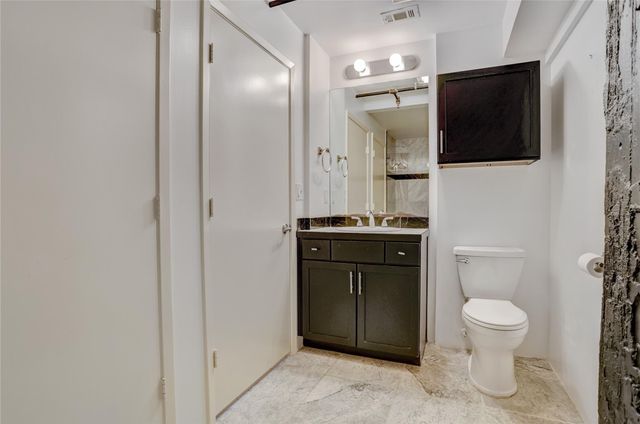 917 Main Street 1107, Houston, TX 77002