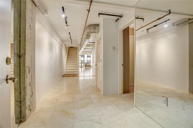 917 Main Street 1107, Houston, TX 77002