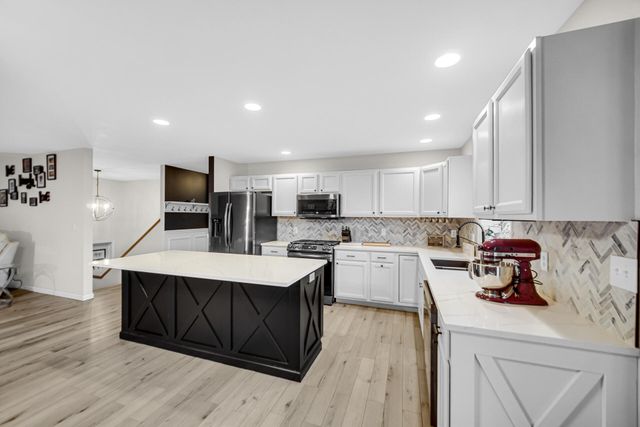 3429 E Sand Ridge Road, Rolling Prairie, IN 46371