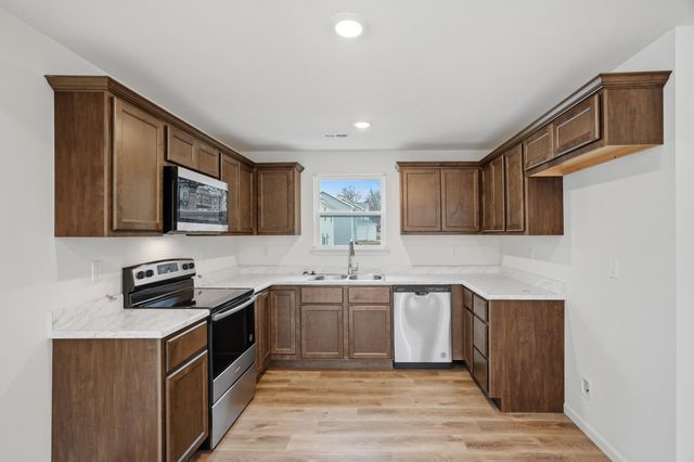 2501 NEST CT, Columbia, MO 65202