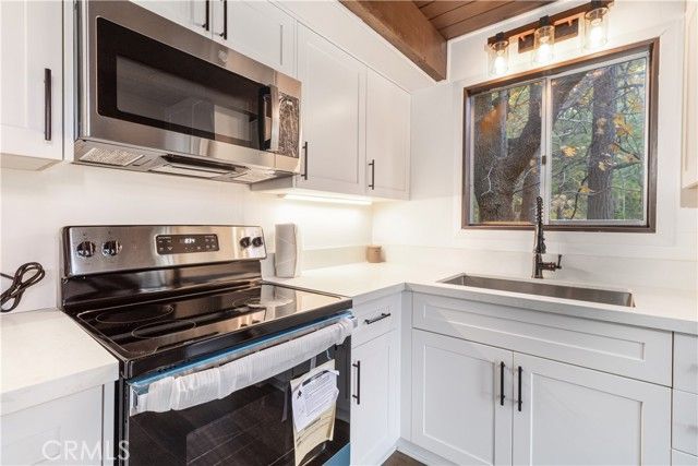 32703 Tulip Lane, Los Angeles, CA 92382