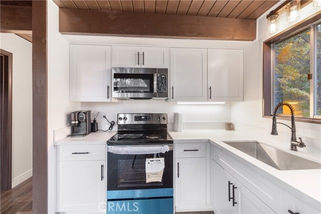 32703 Tulip Lane, Los Angeles, CA 92382