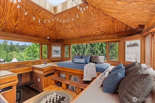 27346 Lake Cavanaugh Road, Mount Vernon, WA 98274