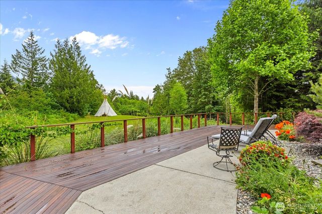 27346 Lake Cavanaugh Road, Mount Vernon, WA 98274