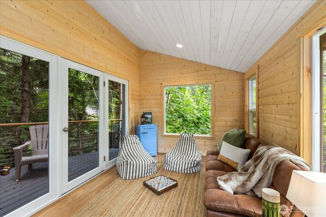 27346 Lake Cavanaugh Road, Mount Vernon, WA 98274