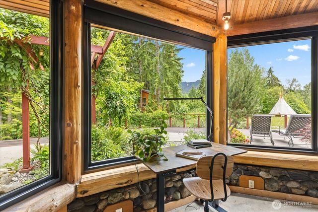 27346 Lake Cavanaugh Road, Mount Vernon, WA 98274