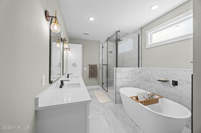 2302 Williams Farm Road, Greenville, NC 27858