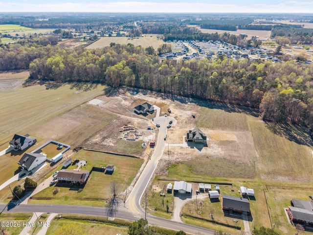 2302 Williams Farm Road, Greenville, NC 27858