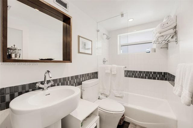 1700 NE 105th Street 108, Miami Shores, FL 33138